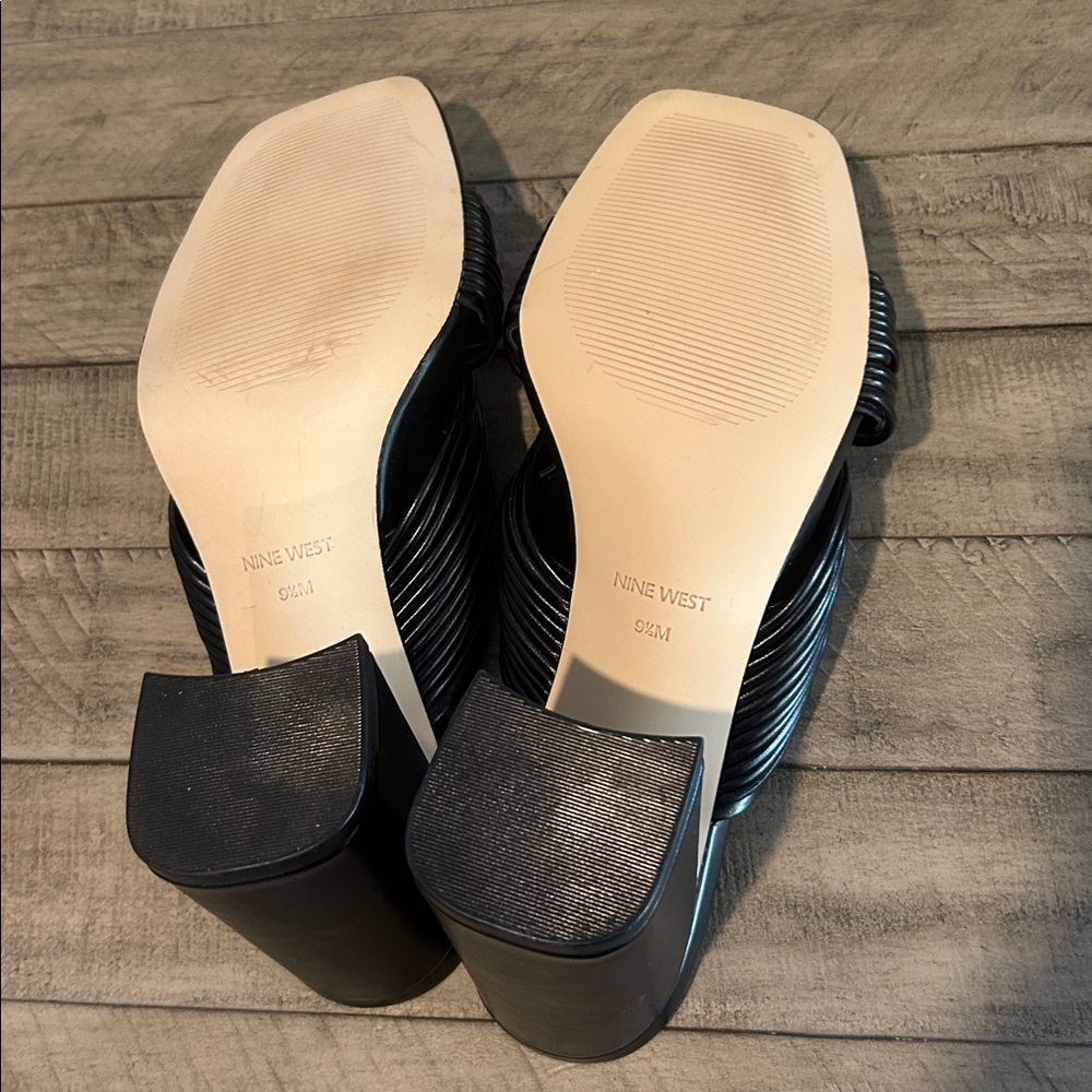 NWT Nine West Black Sandals Chunky Heels Knotted Top Slip Ons Versatile Size 9.5 - Picture 7 of 10